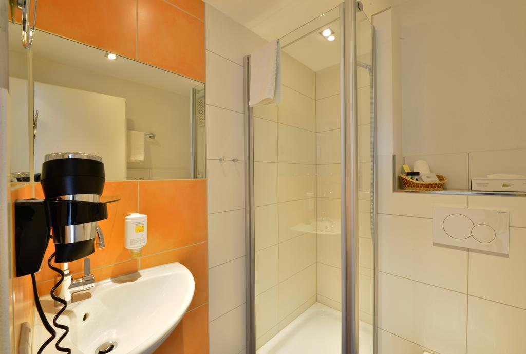 Hotel Fliegendes Klassenzimmer Bad Berleburg Zewnętrze zdjęcie